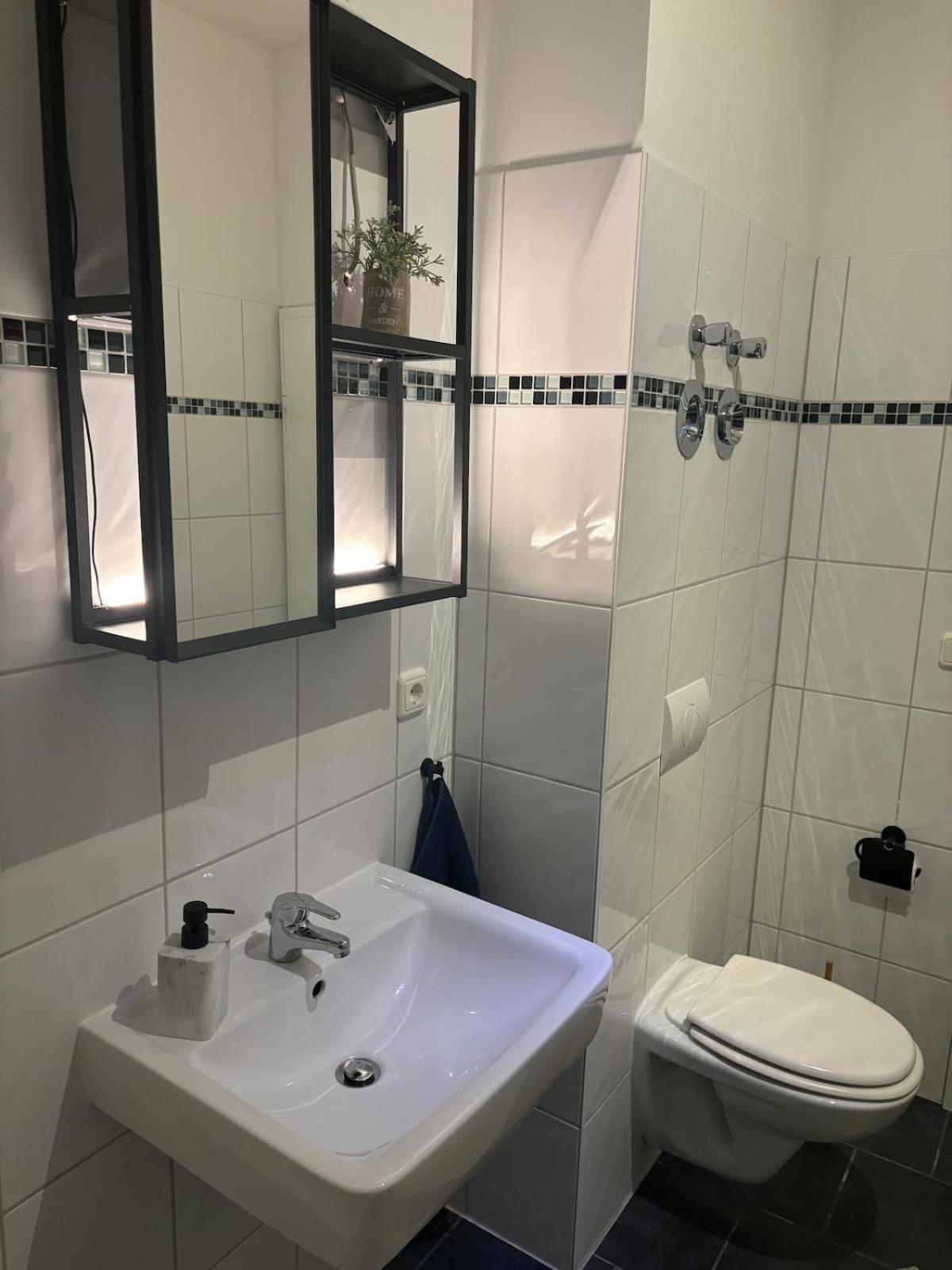 Stilvolles Loft Mit Kostenlosem Fahrrad Magdeburg Luaran gambar