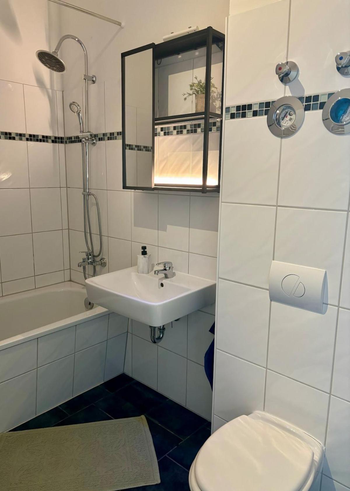Stilvolles Loft Mit Kostenlosem Fahrrad Magdeburg Luaran gambar